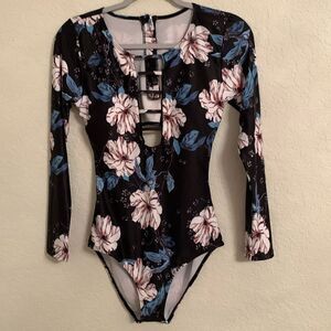 NWT Aonihua Long Sleeve Zip Back Floral Swimsuit Size L